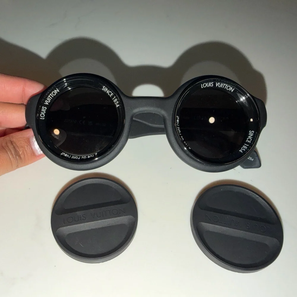 Louis Vuitton Super Vision Round Sunglasses - Picture 1 of 8